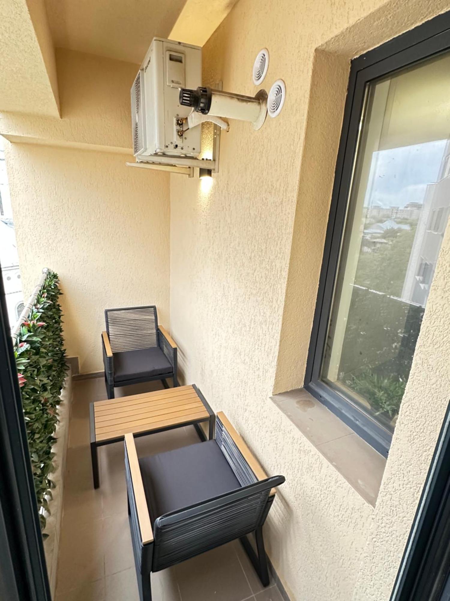 Centru Unirii Luxury VIP Palmier: Two-Room Apartment with Terrace Bucharest Exterior photo
